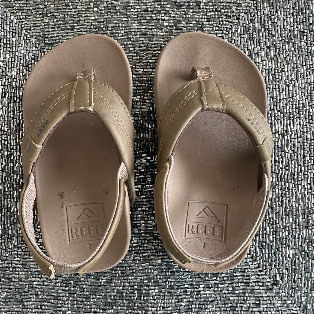 Reef sandal flip flops